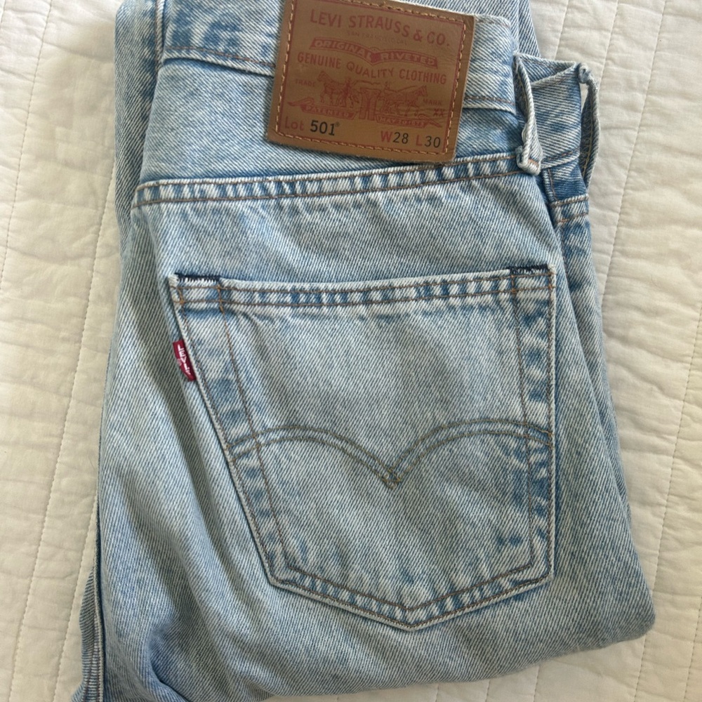 Levi's Classic Light Wash Jeans
